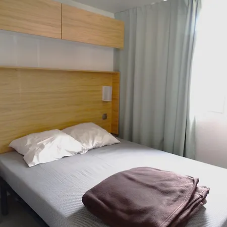 Bleu Marine * Sérignan