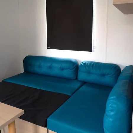 Campsite Bleu Marine Serignan