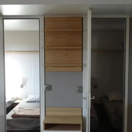 Bleu Marine Serignan